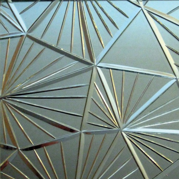 Zahir - from the Brilliant Cutting Contemporary Designs portfolio | Ellison Art Glass